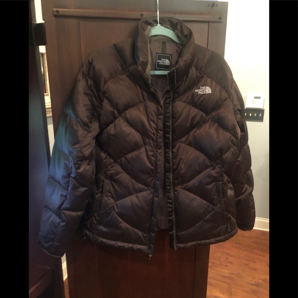 Dark Brown 550 Women’s North Face Puffy Jacket